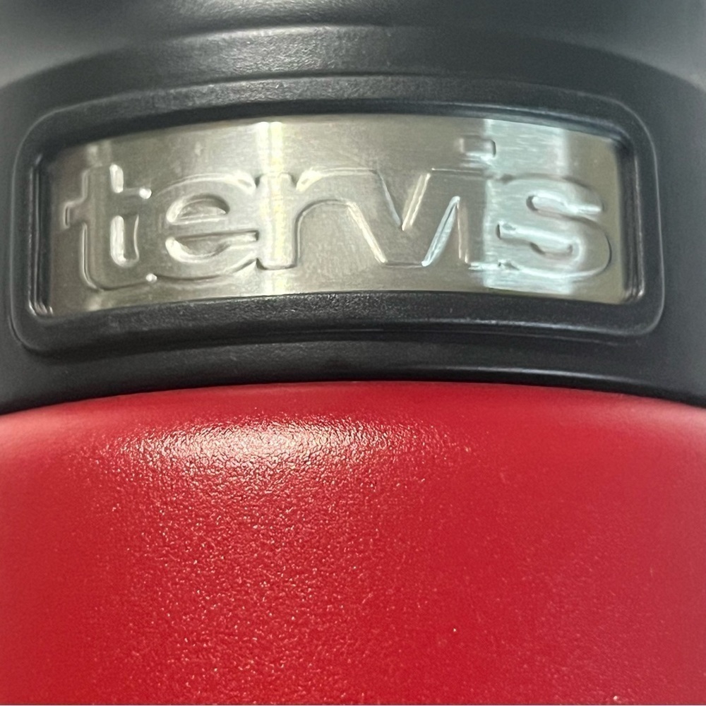Red Tervis Powder Coated Stainless Steel Triple Walled Water Bottle, 24 oz. - Picture 6 of 8